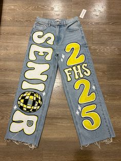 #homecoming #homecomingweek #senior #hoco Sprit Jeans Homecoming, Blue And Yellow Senior Jeans, Homecoming Diy Pants, Spirt Jeans Homecoming, Freshman Pants Ideas, Painted Jeans School Spirit Football, Black And Gold Senior Jeans, Blue And Gold Senior Jeans, Senior Diy Pants