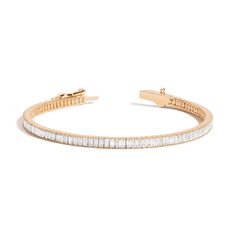 The one where your fav stone cut meets your fav bracelet. Introducing our Baguette Lab Grown Diamond Tennis Bracelet, a bold yet sustainably designed piece available in two striking sizes: 6 carats or 12 carats, crafted with only SI-quality diamonds and real, recycled gold, of course. Elevate your look and the world with our Baguette Diamond Tennis Bracelet, because you deserve nothing less than brilliance. Shop the entire tennis collection here. Etsy Jewelry Rings, Baguette Earring, Bezel Necklace, The One Where, Diamond Tennis Bracelet, Tennis Bracelet Diamond, Bezel Diamond, Travel Jewelry, Recycled Gold