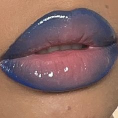 archived looks 🪐 Lip Makeup Art, Halloween Lip Makeup, Lip Makeup Ideas, Drag Make-up, Halloween Costume Idea, Graphic Makeup, Rave Makeup