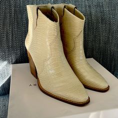 Brand New Size 10, Beige Congo Croc Bootie. Cream Closed Toe Booties For Fall, Fall Cream Closed Toe Booties, Cream Closed Toe Boots For Fall, Casual Cream Leather Heeled Boots, Trendy Beige Almond Toe Boots, Cream High-top Boots Medium Width, Chic Cream High-top Boots, Casual Cream Boots With Almond Toe, Casual Cream Almond Toe Booties