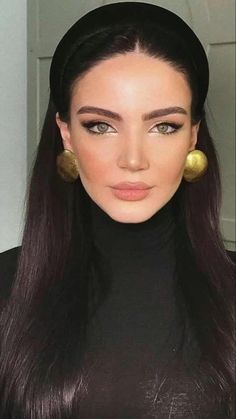 Super Easy Hairstyles, Ideas Navideñas, Greasy Hair, Blue Planet, Fast Hairstyles, Boss Life, Greasy Hair Hairstyles, Baby Diy, Lingerie Outfits