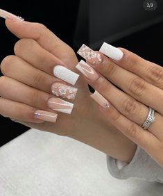 White Nails Inspo Medium, Short French Tip Acrylic Nails With 3d Flowers, Red Nail Inspo Coffin, Short Acrylic Nails Designs White, Short Nails With 3d Flowers, Cute Nails For Birthday Short, Square Shaped Acrylic Nails, Latina Acrylic Nails Short, Spring Birthday Nails