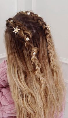 braids, dutch fishtail braid #fishtail #fishtailbraid cute hairstyle , fishtail braided half up half down Dutch Braid Half Up, Fairy Hairstyles, Dutch Braid Tutorial, Dutch Fishtail Braid, Braid Half Up Half Down, Fishtail Hairstyles, Fishtail Braid Hairstyles, Hairstyles Aesthetic, Braided Half Up