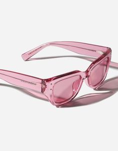 Transparent pink acetate frame Transparent pink acetate temples Pink mirror lenses 100% UV protection Size: 52 - 18 - 145 mm Fitting: Universal Packaging: Istitutional Made in Italy Luxury Pink Sunglasses With Uva Protection, Modern Pink Sunglasses With Tinted Lenses, Modern Pink Sunglasses With Gradient Lenses, Pink Wayfarer Sunglasses With Uva Protection, Pink Gradient Sunglasses In Acetate, Classic Pink Sunglasses With Mirrored Lenses, Pink Acetate Sunglasses With Mirrored Lenses, Pink Wayfarer Sunglasses With Uv Protection, Classic Pink Sunglasses With Uva Protection