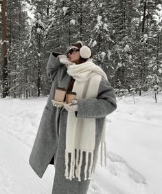 Old Money Winter, Cozy Winter Fashion, Chic Winter Outfits, Fashion Pics, Mode Abaya