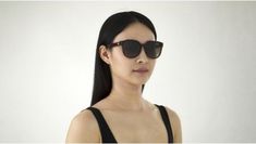 Cool and easy to wear concept characterized by the iconic Gucci web detail. Feminine and sophisticated roundish cat-eye with web detail on temples. Gucci running logo on temples. Running Logo, Web Detail, Cat Eye, Green And Grey, Gucci, Sunglasses, Running, Green, How To Wear