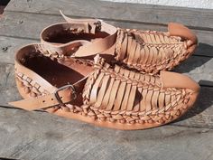 Fully leather etno serbian shoes with rubber on sole. Quality and durability. Very comfortable too. Viking Shoes, Serbia, Leather Craft, Moccasins, Slides, Cool Outfits, Accessory Gift, Display Homes, Electronic Accessories