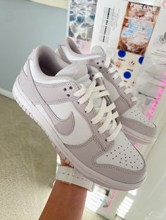 Cute Shoes 2023, Cute Aesthetic Shoes, Cute Shoes Aesthetic, It Girl Shoes, Good Shoes, Mode Zara, Nike Shoes Girls