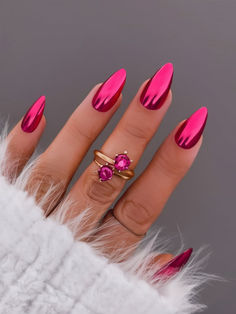 28 Ideas for Pink Chrome Nails: Inspiration for Bold and Beautiful Looks Red And Hot Pink Nails, Bright Red Chrome Nails, Unicorn Chrome Nails Designs, Fushia Nail Designs Ideas, Berry Chrome Nails, Chrome Nails With Glitter, Peach Nails Design, Black And Red Highlights, Hot Pink Chrome Nails