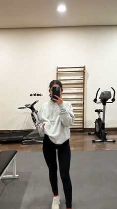 Alt Gym Outfits, Look Academia, Ootd Gym, Gym Ootd, Outfit Gym, Minimalist Fashion Women, Fits Aesthetic