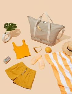 Flat Lay Photography Fashion, Flatlay Clothes, Fashion Illustration Face, Chose Outfit, Flat Lay Photography