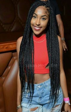 Box Braids Pictures, Shaved Side Hairstyles, Short Box Braids, Long Box Braids, Afrikaanse Mode, Box Braids Styling, Braided Hairstyles For Black Women