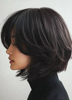 Square Face Pixie, Bubble Bob Haircut, Messy French Bob, Classic French Bob, Haircut Ideas Brown Hair, Fluffy Edges, Volume Haircut, Layered Wavy Bob, Bob With Curtain Bangs