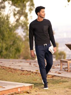 The Laurentic Long-Sleeve Tee—now available in new colorways—is a classic long-sleeve tee taken up a notch. Life Of Adventure, Athletic Outfits, Jersey Knit Fabric, Timeless Style, Mens Long Sleeve, Knit Jersey, Timeless Fashion, Onyx, Long Sleeve Tees