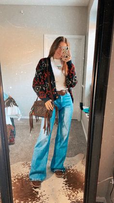 Casual Western Outfits For Women, 70s Western Fashion, Western Outfits Women Casual, Vintage Western Fashion, Western Girl Outfits