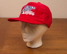 MLB 1986 World Series Red Corduroy Baseball Hat - nuovo vecchio stock - mai indossato - Mets Milwaukee Wi, Cute Hats, Mlb Baseball, World Series, Baseball Hat, Straw Hat, Milwaukee, Hat Fashion, Hats For Women