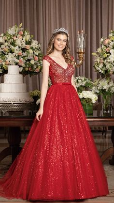 Pop Princess 16 #centerdebutantes #colecaonova #15anos #debutante #vestidosdedebutante #popprincess Debutante Dresses, Quince Dress, 15 Dresses, San Valentino, Red Formal Dress, Future Wedding, Sleeveless Formal Dress, Gowns Dresses, Long Dress