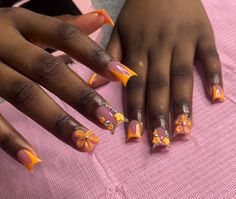 Medium Nails Ideas Art Designs, Orange Duck Nails Acrylic, Orange Freestyle Nails, Orange Junk Nails, Freestyle Short Nails, Orange Duck Nails, Short Orange Nail Designs, Short Orange Acrylic Nails, Short Orange Nails