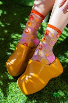 Sock Candy Happy Face Daisy Sheer Sock Women Socks Fashion, Daisy Petals, Pink Toes, Basic Fashion, Sock Outfits, Sheer Socks, Sheer Fashion, Socks And Heels, Smiley Faces