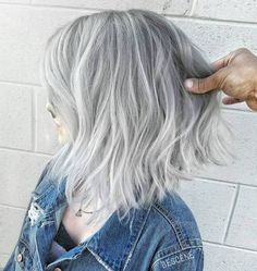 Hair Color Grey Silver, Grey Balayage, Gray Balayage, Bentuk Alis, Grey Blonde, Going Grey, White Highlights, Silver Hair Color