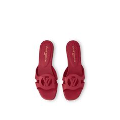 LOUIS VUITTON® - Lv Isola Flat Mule - Red Chloe 2024, Designer Slides Women, Luxury Flats, Shoes Outfit Fashion, Shoes Outfit, Flat Mules, Random Ideas, Louis Vuitton Official, Fashion Inspiration Design