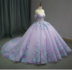 Purple Ball Gown Princesses, Ballroom Extravaganza, Quinceñera Ideas, Poofy Dresses, Bridgerton Party, Shoulder Length Veil, Purple Ball Gown, Xv Dresses, Royal Celebration