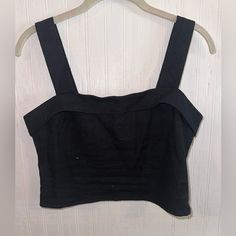 A&F Black Tank Criss Cross Halter Top, Oversized Crop Top, Baby Graphic Tees, Wrap Crop Tops, Crop Top Tees, Ribbed Knit Top, Shoulder Crop Top, Black Tank, Crop Shirt