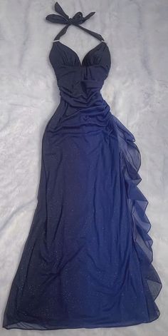 Long Prom Dresses For Black girls For Women Greek Clothes, Stunning Prom Dresses, Blue Evening Dresses, Cute Prom Dresses, Prom Dress Inspiration, Long Prom Dresses, Pretty Prom Dresses, Grad Dresses, Prom Outfits