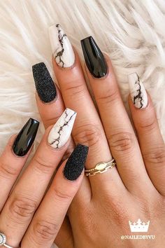 Black And White Marble Nails, White Marble Nails, Nails Grunge, Milky Nails, Black Acrylic Nails, Black And White Marble, Unique Acrylic Nails