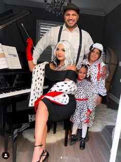 101 Dalmatians Couple Costume, Cruella Deville Family Costume, Cruella Deville And Dalmation Costume, 101 Dalmations Costume Family, Cute Family Halloween Costumes, Cruella Party, 101 Dalmations Costume, Whimsical Costume