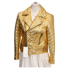 Gucci Marmont, Metallic Look, Textiles Fashion, Color Dorado, Metallic Colors, Biker Jacket, Front Zipper, Soft Leather, Gucci