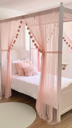 Home Decor Wonderful Childern Bedroom Ideas Princess Theme Bedroom, Pink Kids Bedrooms, Idea Bilik Tidur, Reka Bentuk Bilik Tidur, Wall Art Projects, Princess Bedrooms, Princess Room Decor