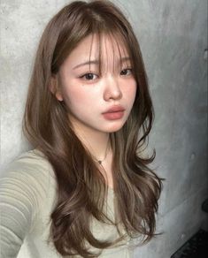 Ash Brown On Asian Hair, Hair Colors For Pale Neutral Skin, Asian Hair Colour Brown, Mute Brown Hair Color, Milk Boba Hair Color, Korean Hair Color Milk Tea Brown, Light Brown Solid Color Hair, Brown Asian Hair Color, Light Brown Hair Olive Skin