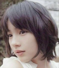 Rena Nounen, Japanese Short Hair, Short Dark Hair, Korean Short Hair, Baby Blue Aesthetic, Aesthetic People, Magazine Photography, Pixie Haircut