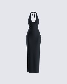 Nothing beats a sleek, yet sexy black dress for a bold entrance 😏 With its stretch jersey fabric, center front slit, and deep neck drop - this look is the epitome of allure 🖤 Finesse Dress, Ace Of Spades Tattoo, Black Halter Maxi Dress, Black Off Shoulder Top, Sleek Dress, Best Friend Outfits, Angel Print, Knit Maxi Skirt, Elegant Outfits