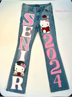 Senior Homecoming Jeans, Senior Year Jeans, Homecoming Jeans Ideas, Homecoming Jeans, Senior Painted Jeans, Senior Pants, Senior Night Football, Street Fashion Inspiration