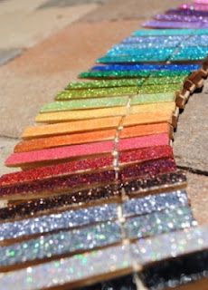 there are many different colors of glitter on the ground