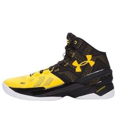 Curry 2 'Longshot' Black/Taxi-White 1259007-004 White Taxi, Curry Shoes, White Basketball, White Basketball Shoes, Adidas Crazy, Kids Basketball, Limited Edition Sneakers, Sports Sneakers, Sport Sneakers