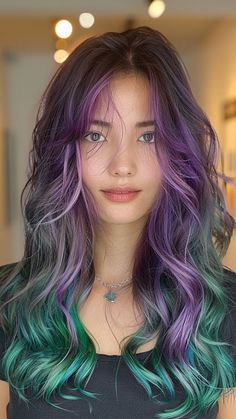 Purple To Green Hair, Two Tone Hair Color, Purple And Green Hair, Short Green Hair, Fluffy Bob, Long Ombre Hair, Hair Styles Long Hair, Two Tone Hair