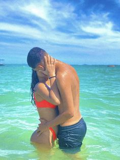 ideias de casal de praia Simple Dress For Girl, Couple Beach Pictures, Stories On Wattpad, Cute Beach Pictures, Beach Instagram Pictures, Beautiful Profile Pictures, Foto Baby