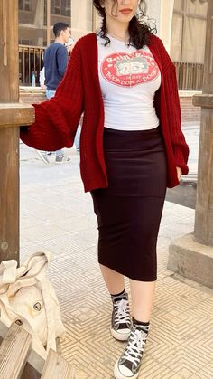 @falloutfits The Cranberries Outfit, Beret Outfit Plus Size, What To Wear With A Midi Skirt, Coquette Midsize Outfits, Classy Winter Outfits Plus Size, Midsize Romantic Outfits, Vintage Skirts Outfit, Plus Size Outfits Coquette, Medievalcore Outfit