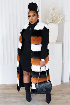 Sleeveless Colorblock Faux Fur Long Coat Outerwear-Black Winter Outfits Black Women, Faux Fur Coats Outfit, Faux Fur Long Coat, Fall Outfits Black Women, Artsy Chic, Fur Long Coat, Outfits Black Women, Long Faux Fur Coat, Girl Things