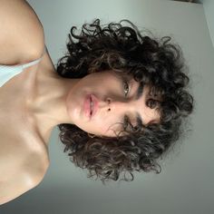 Type 3 Curly Hair Bangs, Healthy Curly Hair, Short Curls, Curly Hair With Bangs, Short Curly Haircuts, Curly Hair Routine, Curly Hair Inspiration