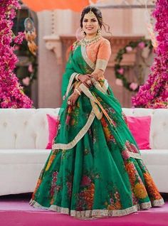 Prize:-₹2,499.00 Green Lehenga Choli, Ghaghra Choli, Floral Digital Print, Choli For Women, Mehendi Outfits, Floral Lehenga, Organza Lehenga