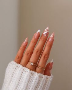 New Years Nail Designs, Christmas Nails Easy, Christmas Gel Nails, Easy Nails, Almond Nails Designs, Festival Nails, New Year's Nails, Xmas Nails, Nailed It