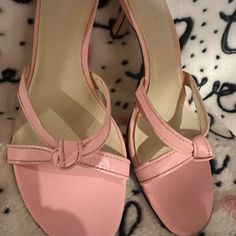 Super Cute Twist Slide Pink Worthington Sandal New In The Box Never Wore. They Are So Adorable! Size 7 1/2 Lucky Brand Sandals, Adidas Sandals, Dolce Vita Sandals, Visual Archive, Low Wedge Sandals, Platform Espadrille Sandals, Colored Sandals, Michael Kors Sandals, Huarache Sandals