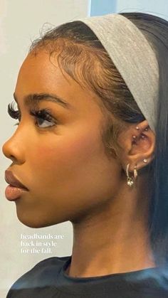 Top Ear Piercing, Minimalist Ear Piercings, Cute Nose Piercings, Double Ear Piercings, Types Of Ear Piercings