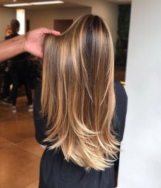 Golden Summer Hair, Carmel Ombre Brunettes, California Hair Color, Honey Golden Blonde Hair Caramel Balayage Dark Brown, Blonde Hair Transformations, Warm Scarves