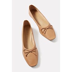 Arissa Flat Chic Ballet Flats With Bow, Leather Ballet Flats With Bow For Spring, Leather Bow Flats For Fall, Leather Flats With Bow For Fall, Elegant Brown Square Toe Flats, Chic Square Toe Ballet Flats For Fall, Chic Brown Flats With Bow, Chic Flats With Bow For Fall, Brown Ballet Flats For Spring Workwear