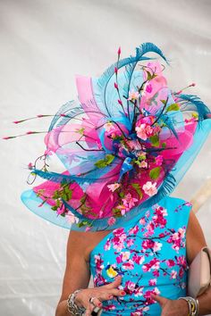 Kentucky Derby Outfit For Women Classy, Derby Outfits For Women Classy, Derby Dresses And Hats Outfit, Kentucky Derby Outfit For Women, Kentucky Derby Hats Diy, Derby Party Outfit, Derby Dresses, Kentucky Derby Attire